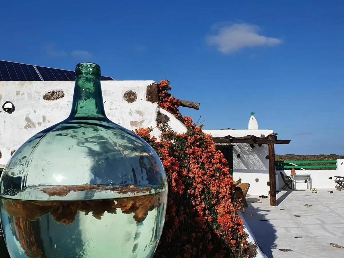 Сasa de vacaciones Roca redonda Villa Haría